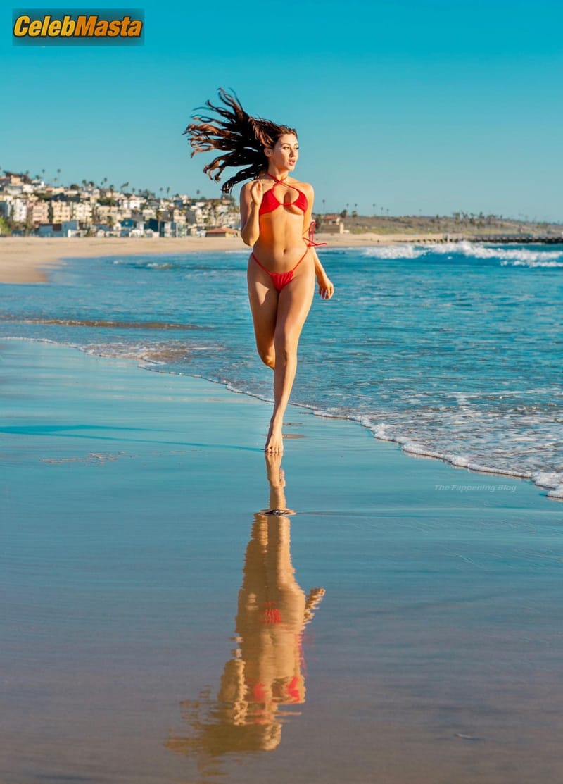 Jewell Farshad Photo Set: Sexy Flaunts Her Athletic Body In A Skimpy Red Bikini photo 2