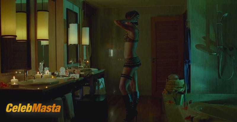 Kali Hawk Photo Set from Couples Retreat photo 1