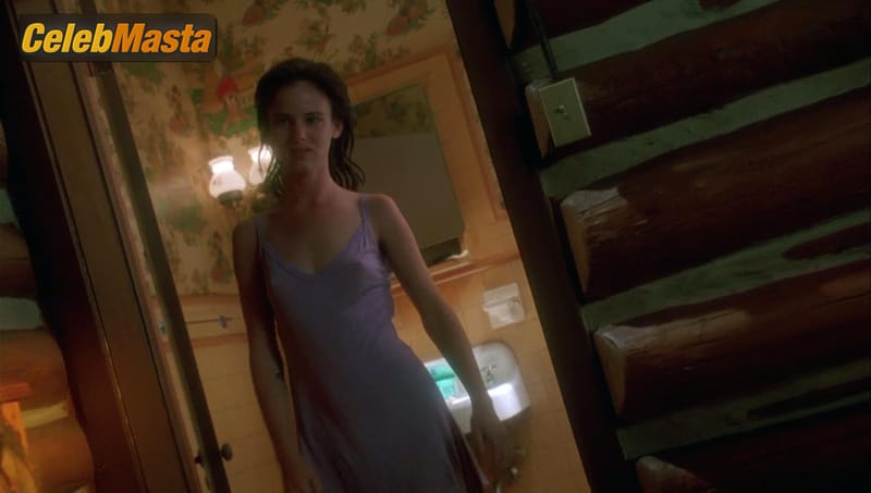 Juliette Lewis Photo Gallery from Natural Born Killers photo 3