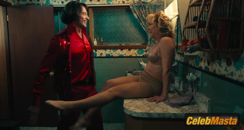 Kate Hudson Photo Collection from Song Sung Blue photo 1