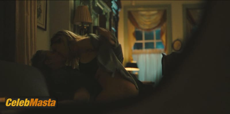Kate Winslet Photos from Mare Of Easttown photo 4