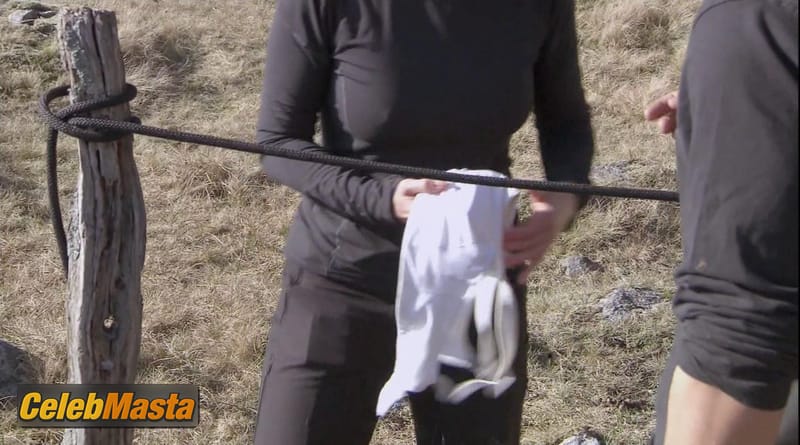Photo Gallery: Kate Winslet in Running Wild With Bear Grylls photo 2