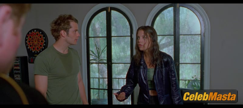 Katie Holmes Scene Photos Gallery from Go photo 3