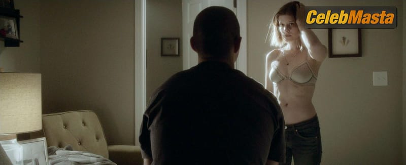 Kate Mara Photo Gallery from Man Down photo 3