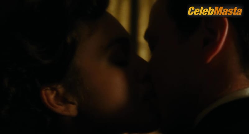 Keira Knightley Scene Photos Gallery from Atonement photo 3