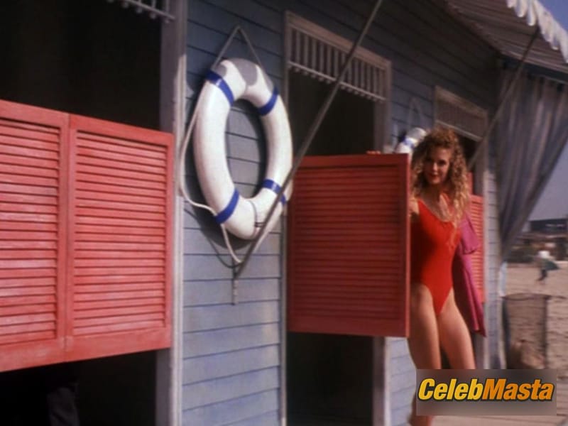 Kelly Preston Photo Gallery from Tales From The Crypt photo 2
