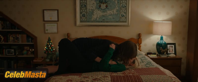 Kristen Stewart Photo Gallery from Happiest Season photo 2