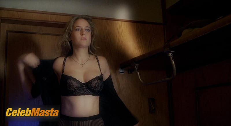 Leelee Sobieski Photo Set from Night Train photo 4
