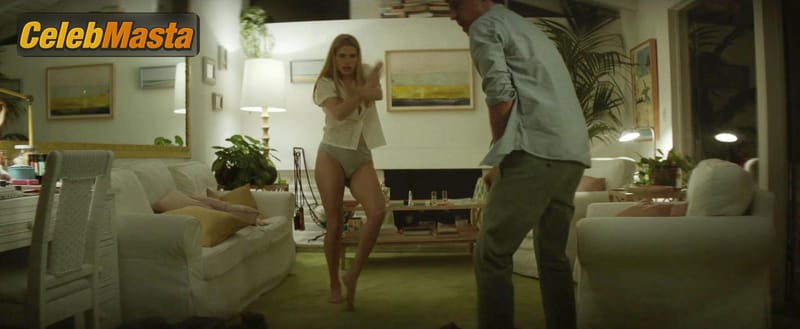 Lake Bell Photo Gallery from I Do… Until I Don’t photo 3