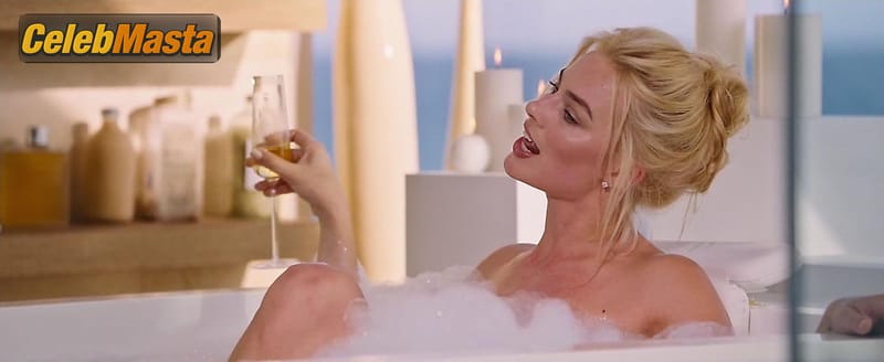 Margot Robbie Photo Gallery from The Big Short photo 1