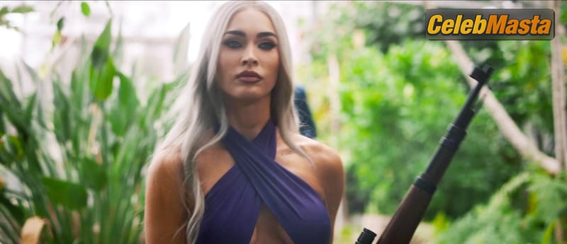 Megan Fox Photo Set from Johnny & Clyde photo 1