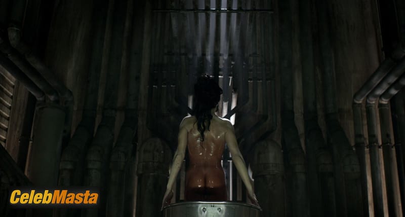 Photo Gallery: Mia Kirshner in 30 Days of Night Dark Days photo 2