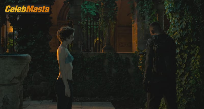 Mary Elizabeth Winstead Scene Photos Gallery from Gemini Man photo 2