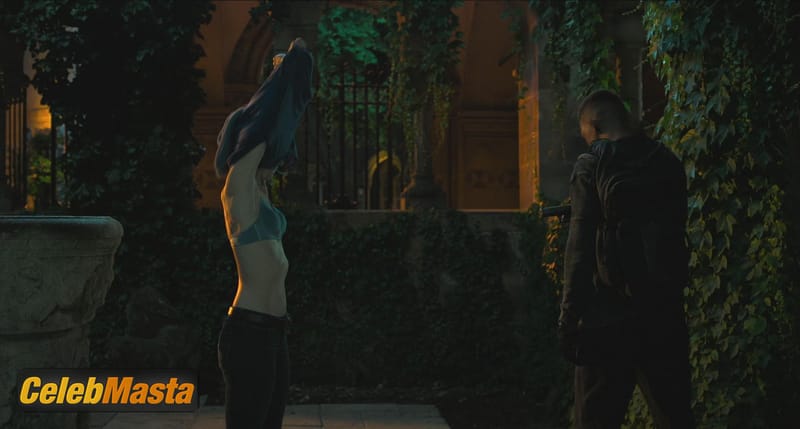 Mary Elizabeth Winstead Scene Photos Gallery from Gemini Man photo 3