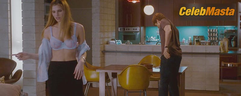 Photo Gallery: Lake Bell in No Strings Attached photo 1