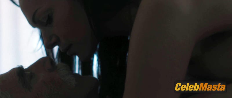 Photo Gallery: Laura Prepon in The Hero photo 1