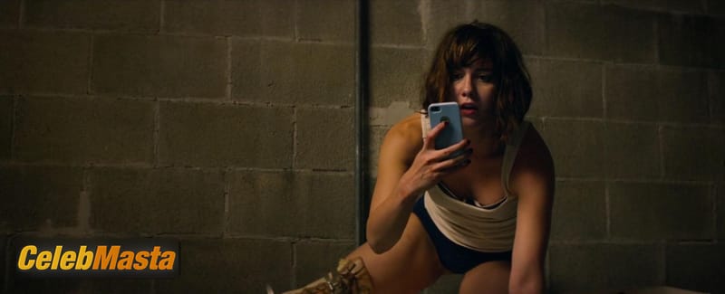 Mary Elizabeth Winstead Scene Photos Gallery from 10 Cloverfield Lane photo 2