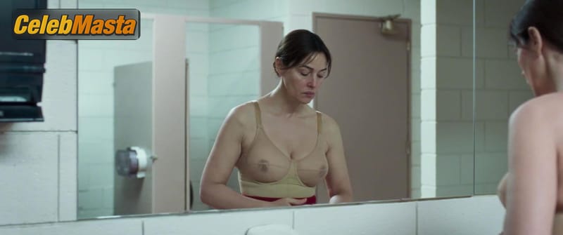 Photo Gallery: Monica Bellucci in Ville-marie photo 1