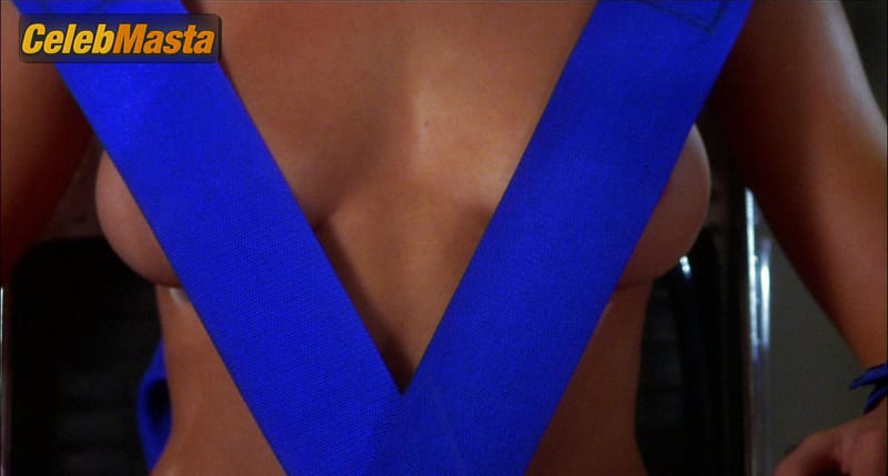 Photo Gallery: Natasha Henstridge in Species Ii photo 4