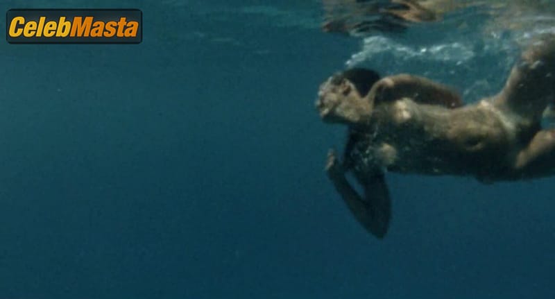 Photo Gallery: Phoebe Cates in Paradise photo 4