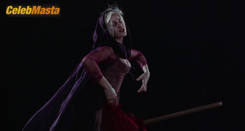 Sarah Jessica Parker Scene Photos Gallery from Hocus Pocus photo 1