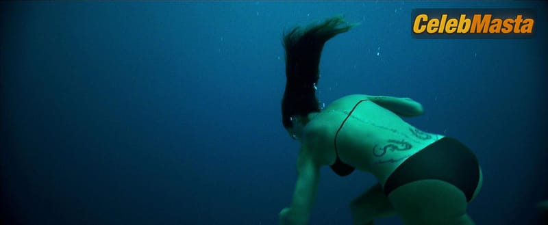 Photo Gallery: Teresa Palmer in Point Break photo 3