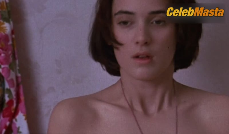 Winona Ryder Scene Photos Gallery from Welcome Home, Roxy Carmichael photo 2