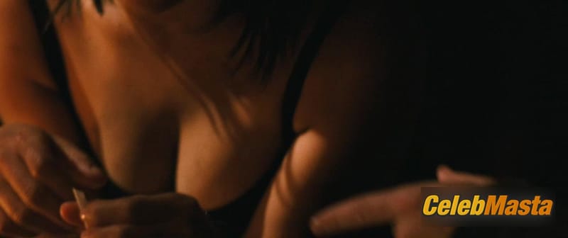 Zoe Kravitz Scene Photos Gallery from Yelling To The Sky photo 1