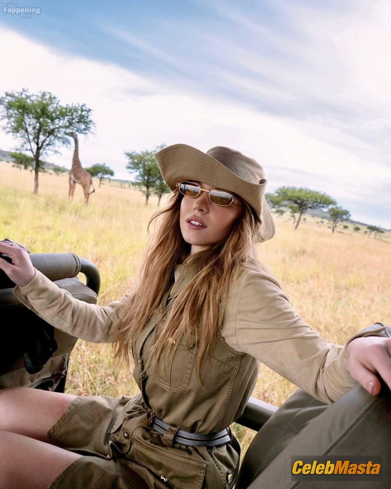Sydney Sweeney Sexy And Attractive Safari-Themed Photos photo 2