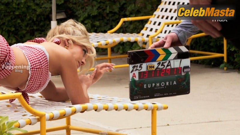 Sydney Sweeney Sexy And Sultry Photos While Filming Euphoria Season 3 photo 3