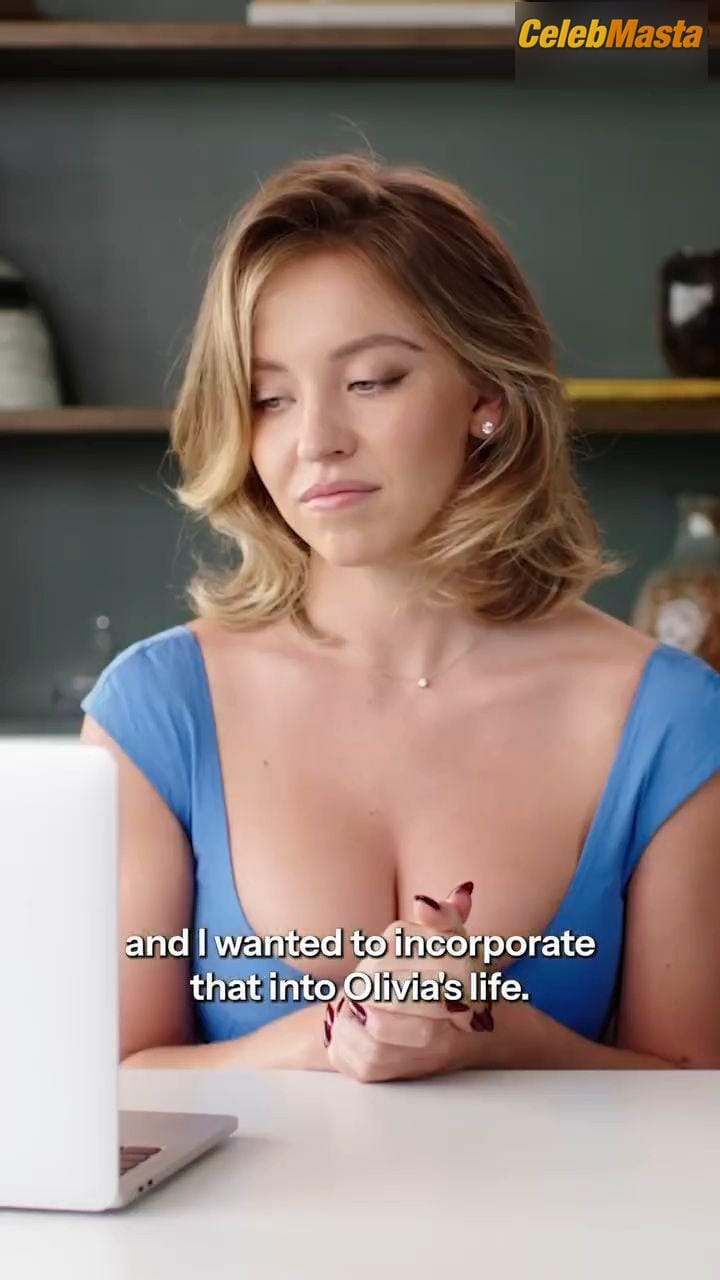 Sydney Sweeney Sexy And Sultry Photos And Videos For Glamour Magazine photo 4