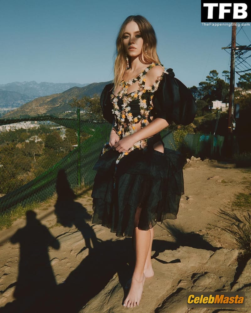 Sydney Sweeney Sexy Photos Collection From Various Photoshoots And Social Media Posts photo 3