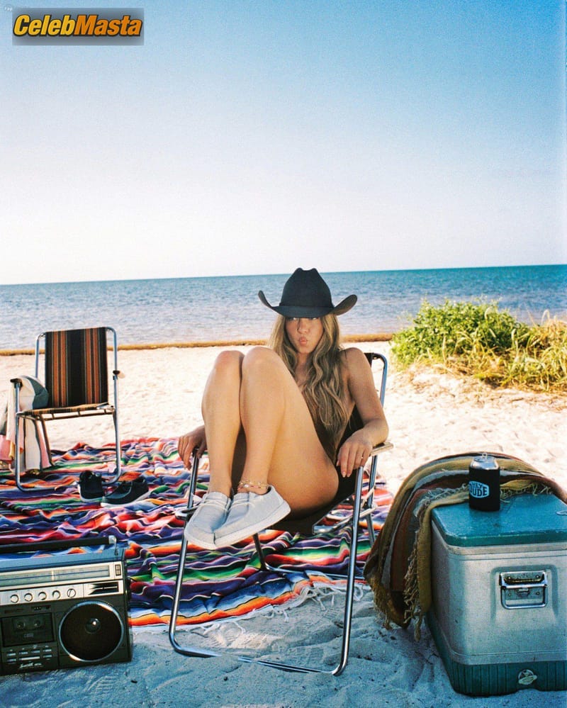Sydney Sweeney Sexy And Captivating HEYDUDE’s Country Campaign Photoshoot photo 3