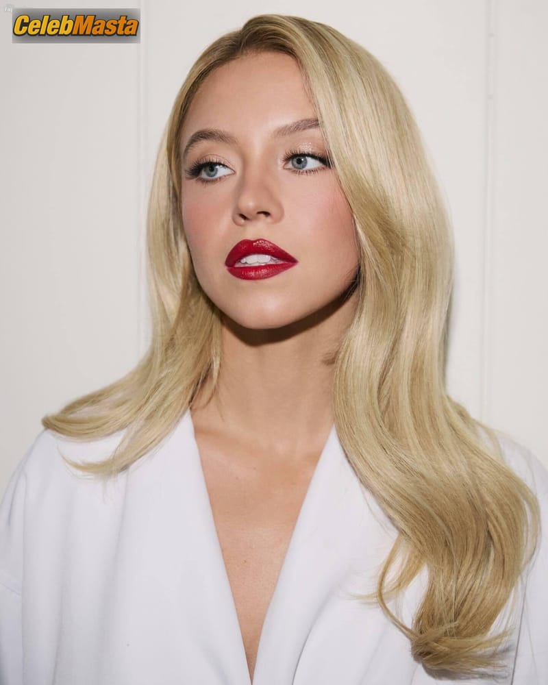Sydney Sweeney Sexy Flaunts Her Hot Cleavage In A Photoshoot For Sarah Krick photo 3