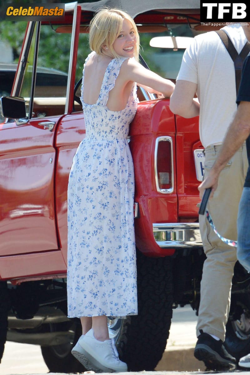 Sydney Sweeney Sexy Seen Flaunting Her Hot Tits In A Long Dress In Los Angeles Photo Gallery photo 1