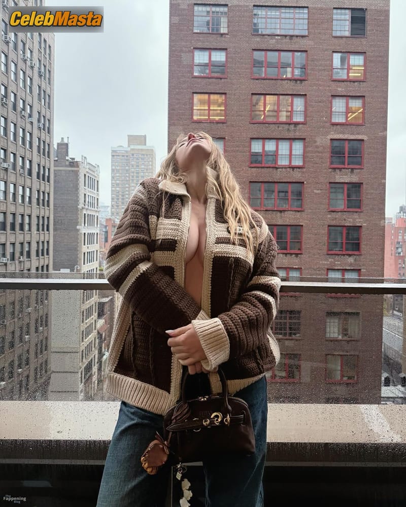 Sydney Sweeney Sexy Photos And Video Teasing Her Hot Tits During A Balcony Photoshoot photo 2