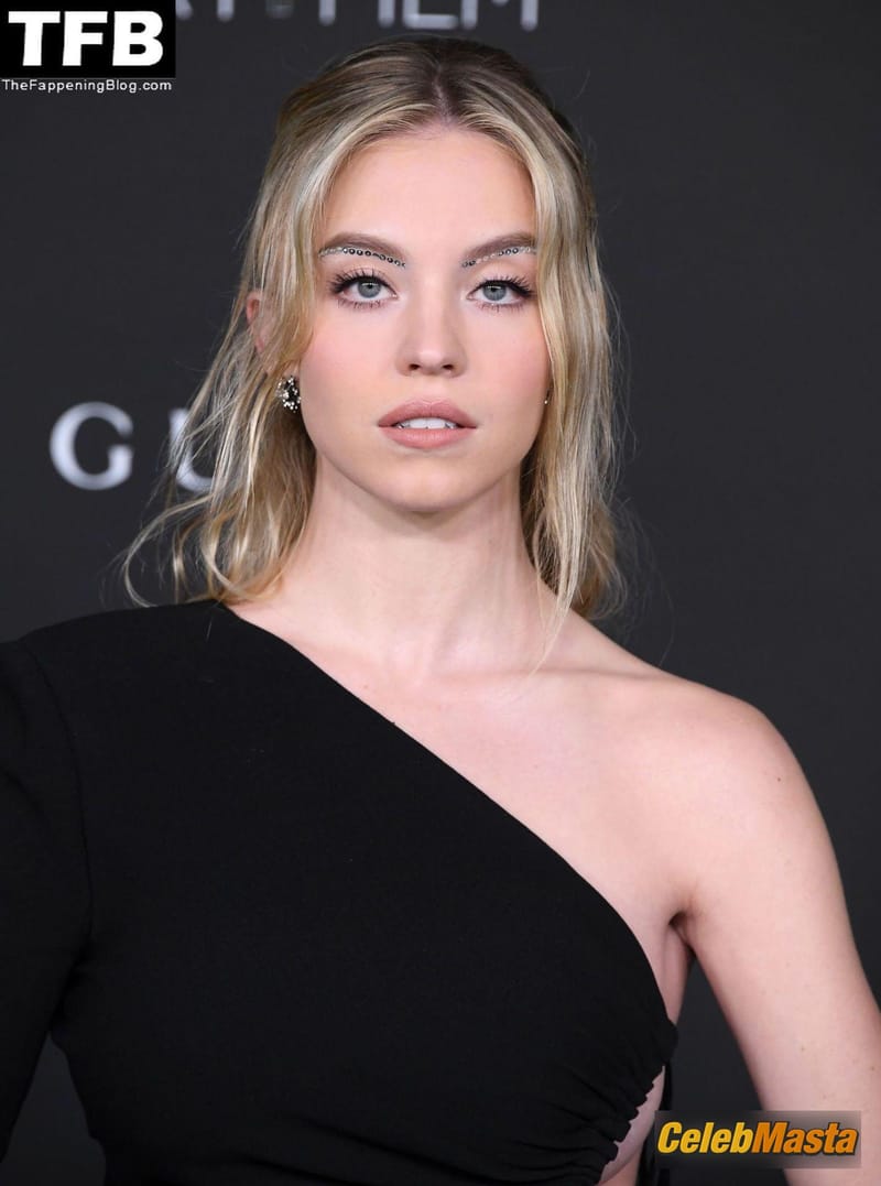 Sydney Sweeney Sexy Seen Showing Off Her Sideboob At The Annual LACMA ART FILM Gala in Los Angeles Photo Gallery photo 4