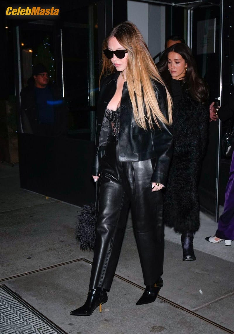 Sydney Sweeney Sexy Seen With Jonathan Davino Showing Off Her Hot Curves And Cleavage For A Date Night In New York City Photo Gallery photo 1