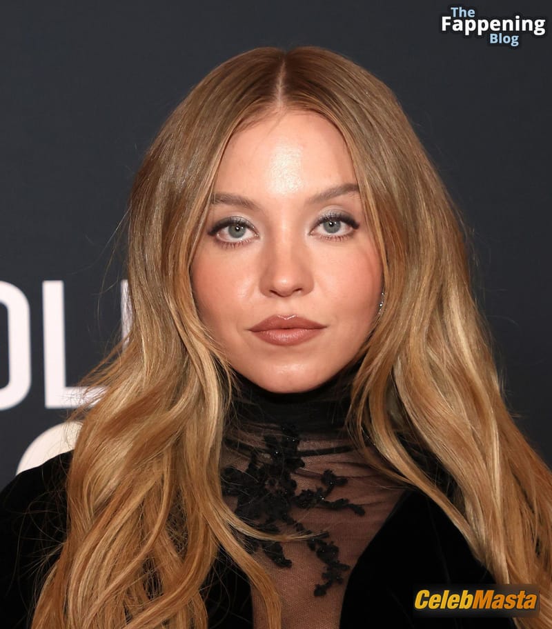 Sydney Sweeney Sexy Shows Off Her Stunning Cleavage At Toronto Film Festival Event Photo Gallery photo 4
