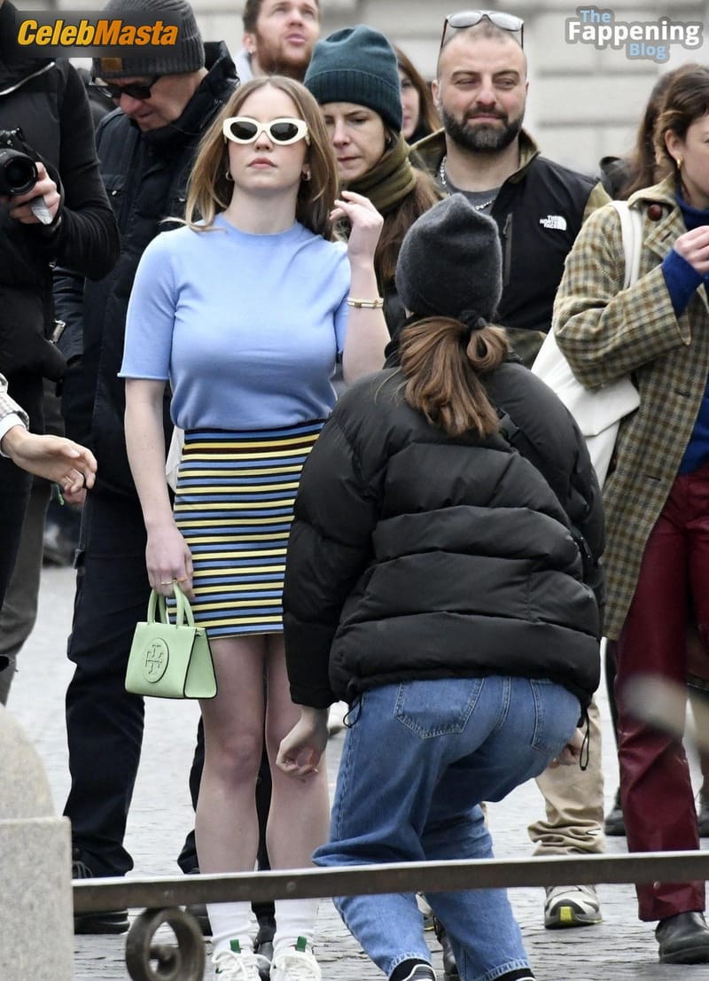 Sydney Sweeney Sexy Spotted Having a Photoshoot Around the Streets of Rome photo 4