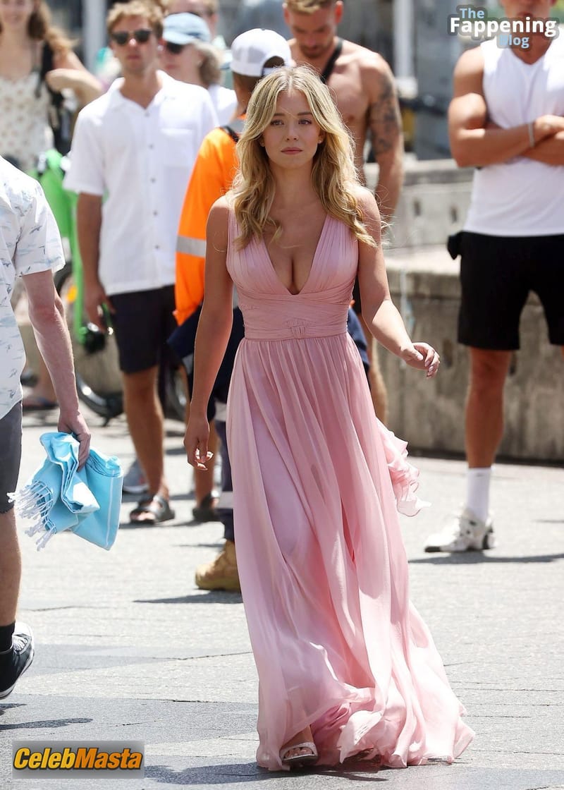 Sydney Sweeney Sizzles In Bondi In A Sexy Pink Gown Photo Gallery photo 4