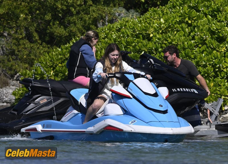 Sydney Sweeney Sexy Spotted Flaunting Her Toned Legs And Butt At Her $13 Million Waterfront Mansion In Florida Photo Gallery photo 3