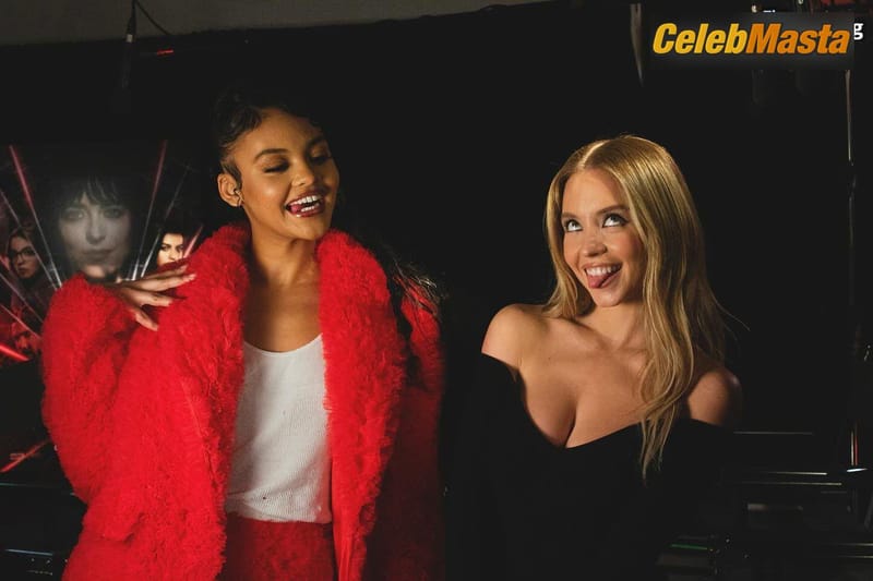 Sydney Sweeney Stuns In Sexy Topless Photos From Social Media And Paparazzi Archives photo 2