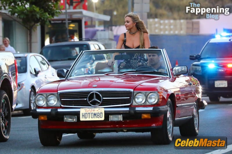 Sydney Sweeney’s Sexy Convertible Cruise In La Photo Gallery photo 2