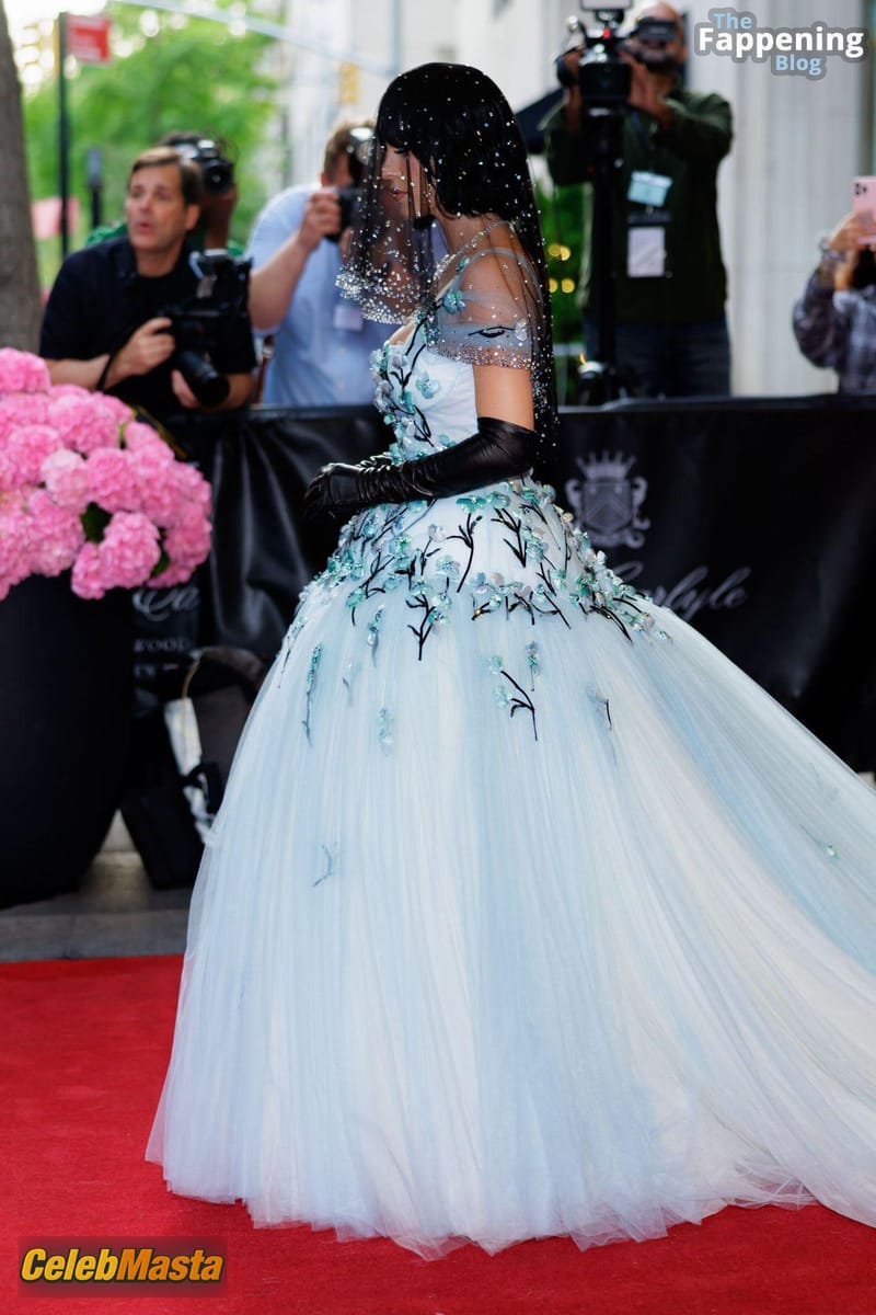 Sydney Sweeney Shines At The Met Gala In Nyc With sexy Photos photo 2