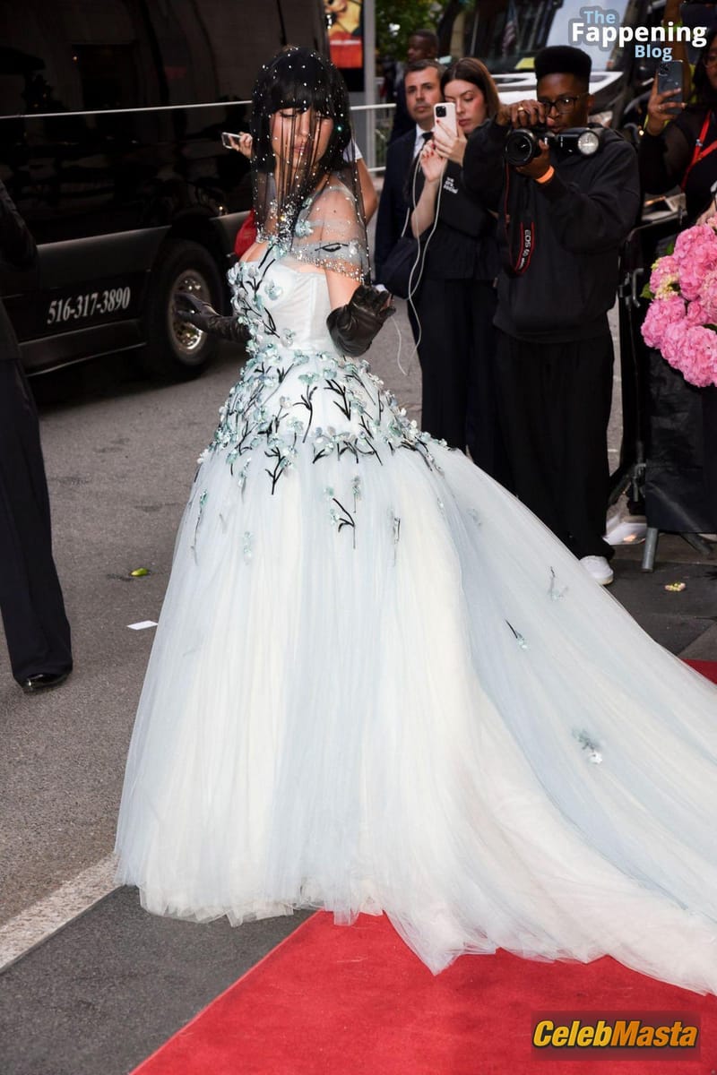 Sydney Sweeney Shines At The Met Gala In Nyc With sexy Photos photo 4