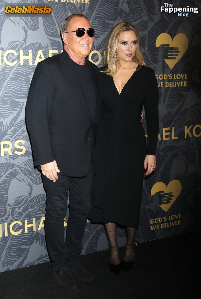 Scarlett Johansson Flaunts Sexy Cleavage At God’s Love We Deliver 2023 Golden Heart Awards Photo Gallery photo 3