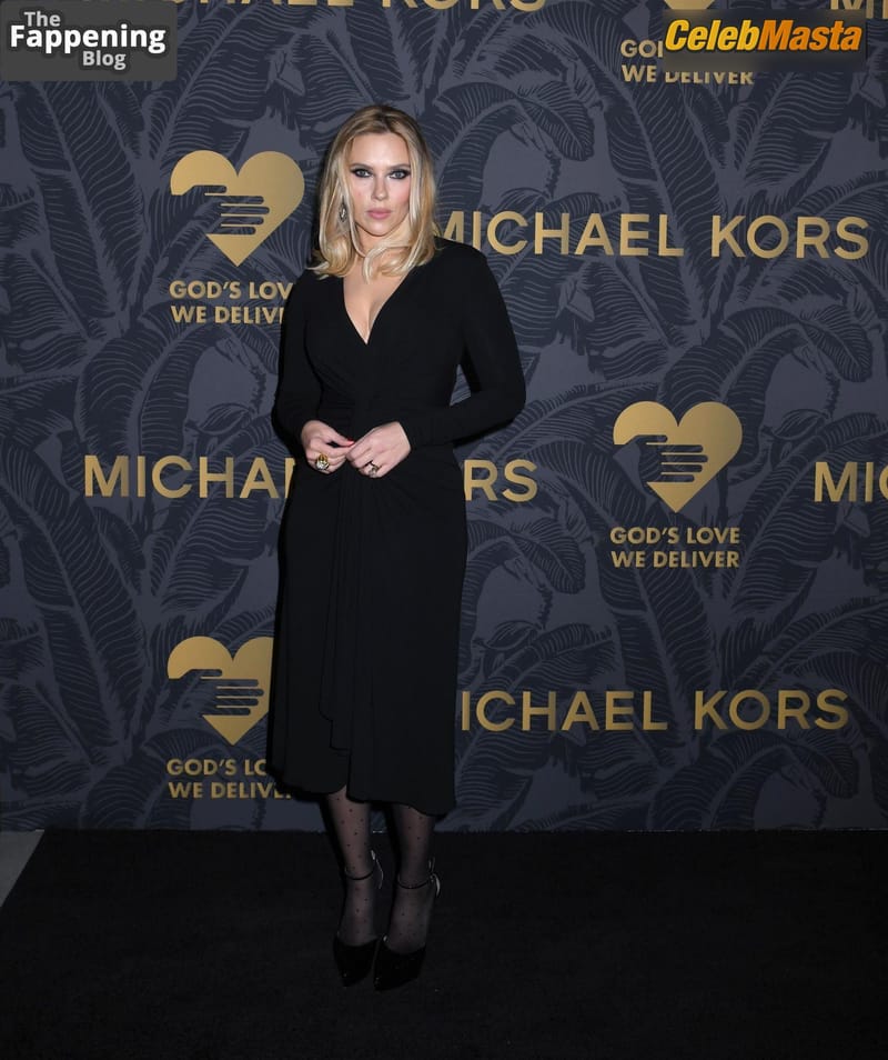 Scarlett Johansson Sexy Photoshoot At Glamorous Gala In Los Angeles photo 3