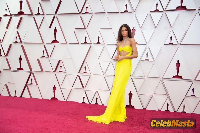 Zendaya Sexy Arrives at 93rd Academy Awards Wearing A Mask And Long Yellow Gown in Los Angeles Photo Gallery photo 3