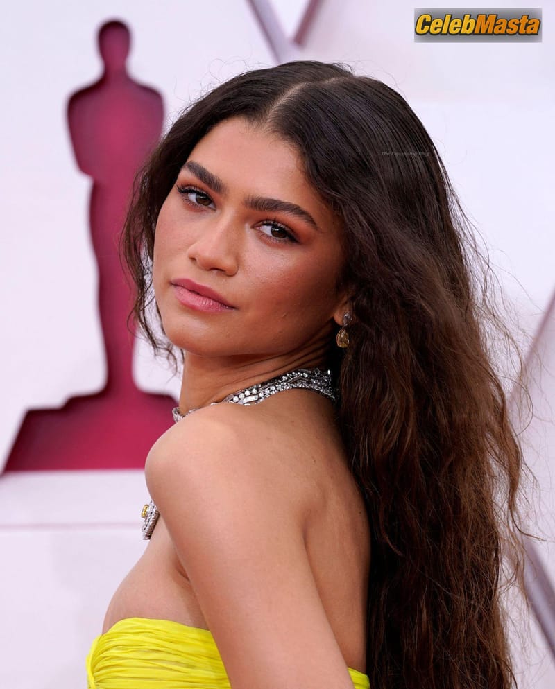 Zendaya Sexy Arrives at 93rd Academy Awards Wearing A Mask And Long Yellow Gown in Los Angeles Photo Gallery photo 4